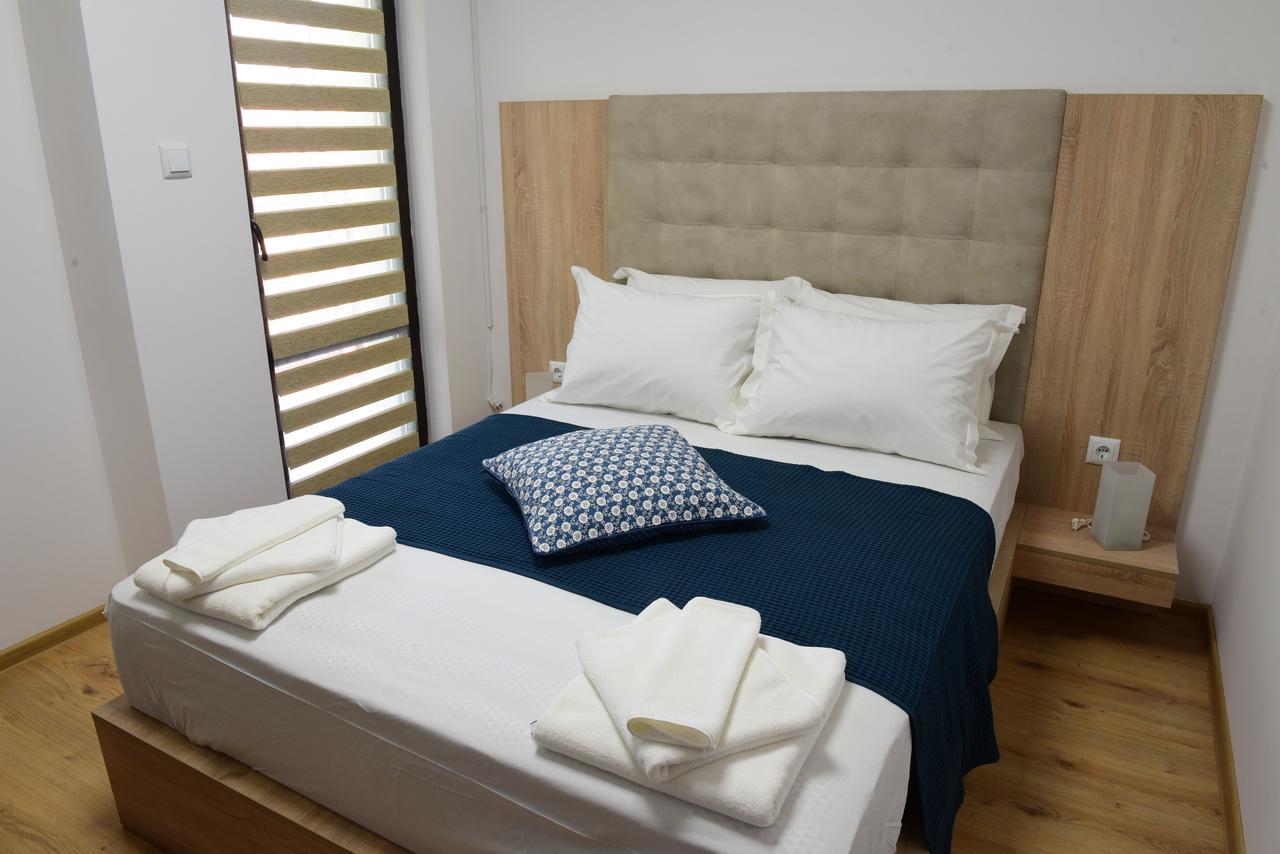 Hotel Active Apartments Targovishte  Bagian luar foto