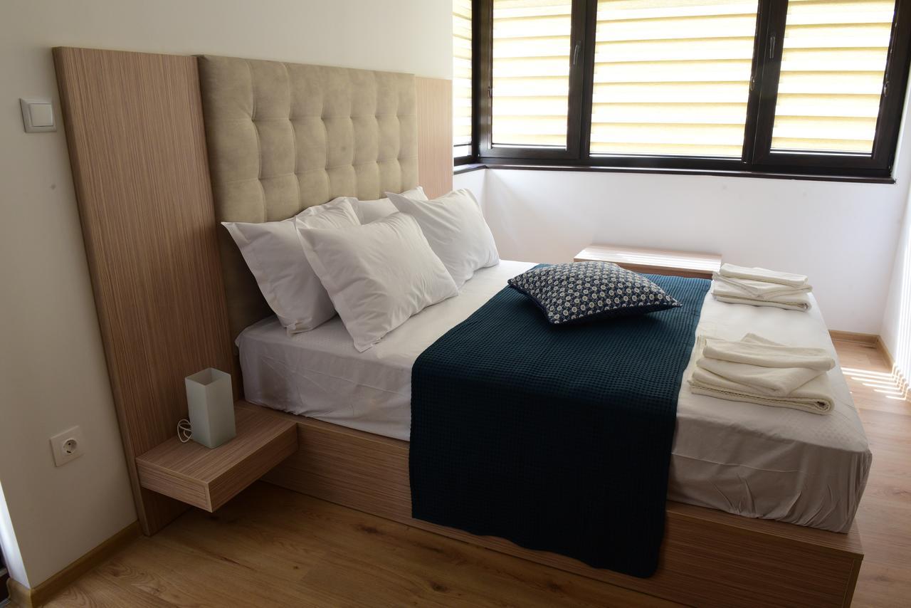 Hotel Active Apartments Targovishte  Bagian luar foto