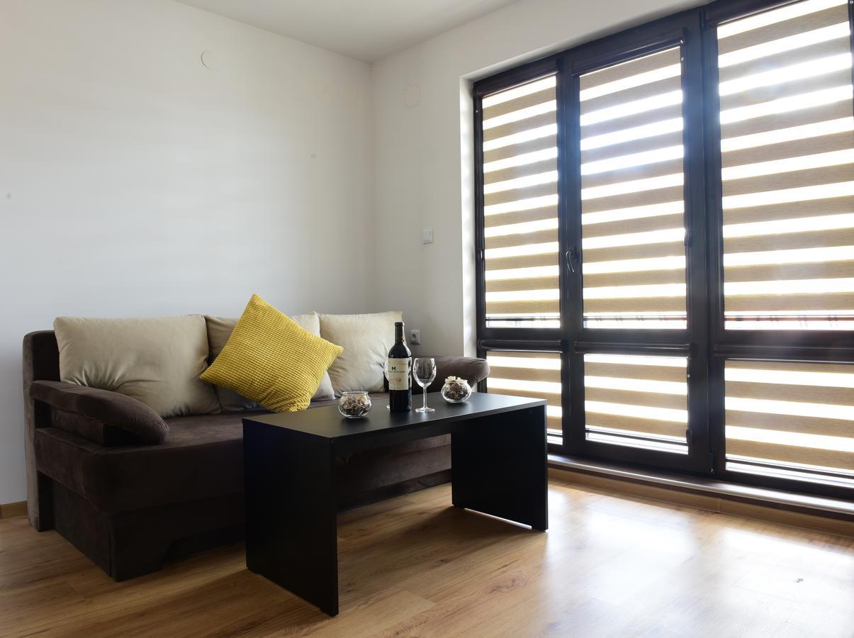 Hotel Active Apartments Targovishte  Bagian luar foto