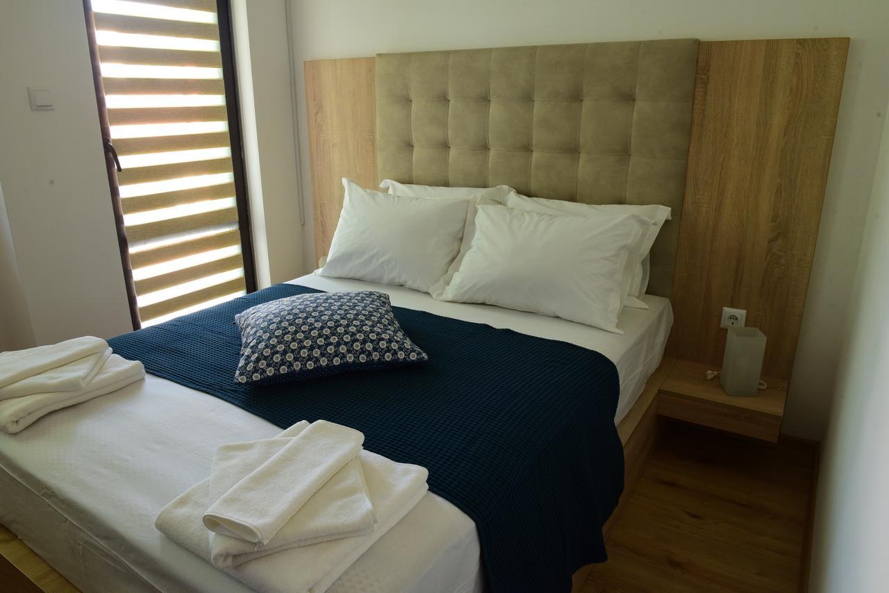 Hotel Active Apartments Targovishte  Bagian luar foto