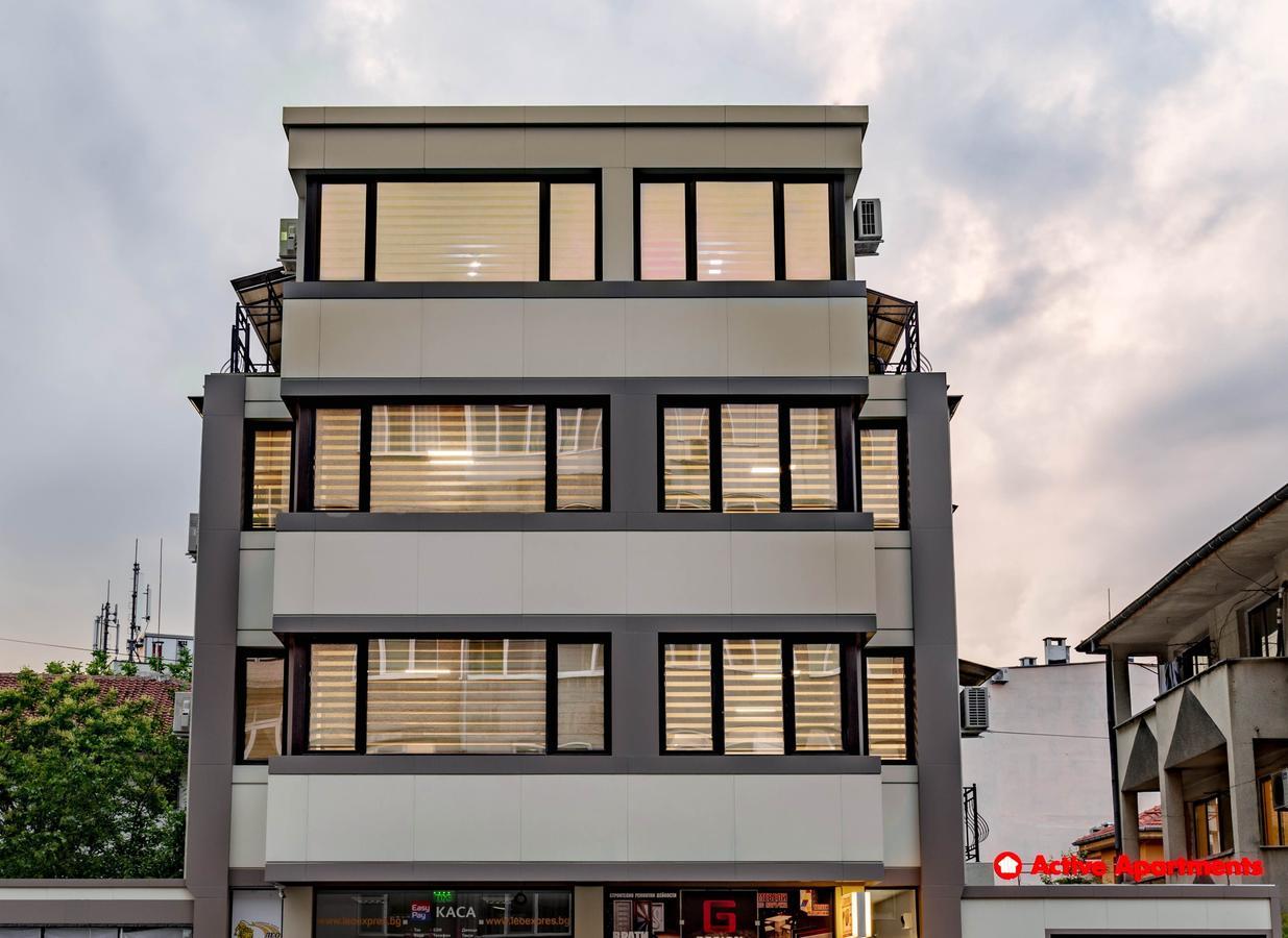 Hotel Active Apartments Targovishte  Bagian luar foto