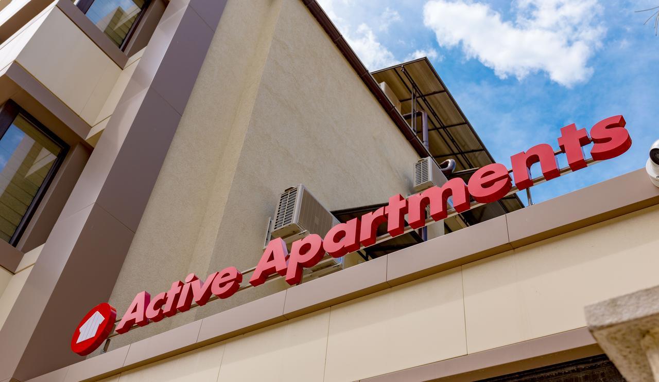 Hotel Active Apartments Targovishte  Bagian luar foto